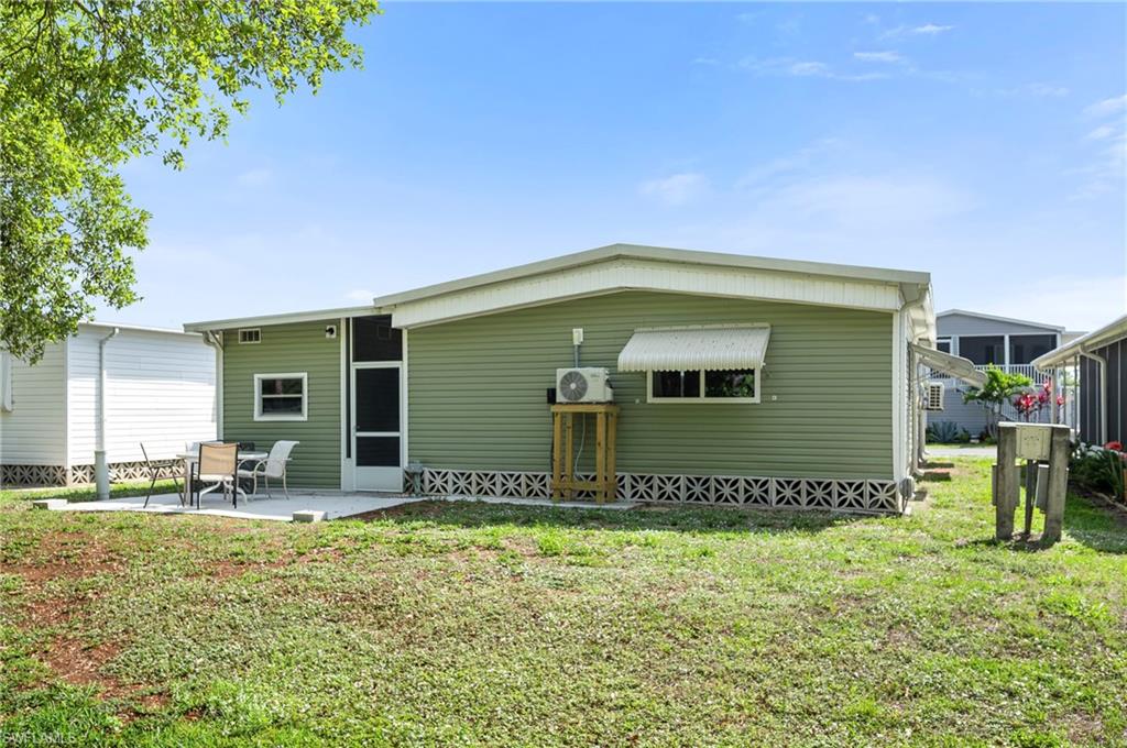 COACHLIGHT MANOR MOBILE HOME - Residential