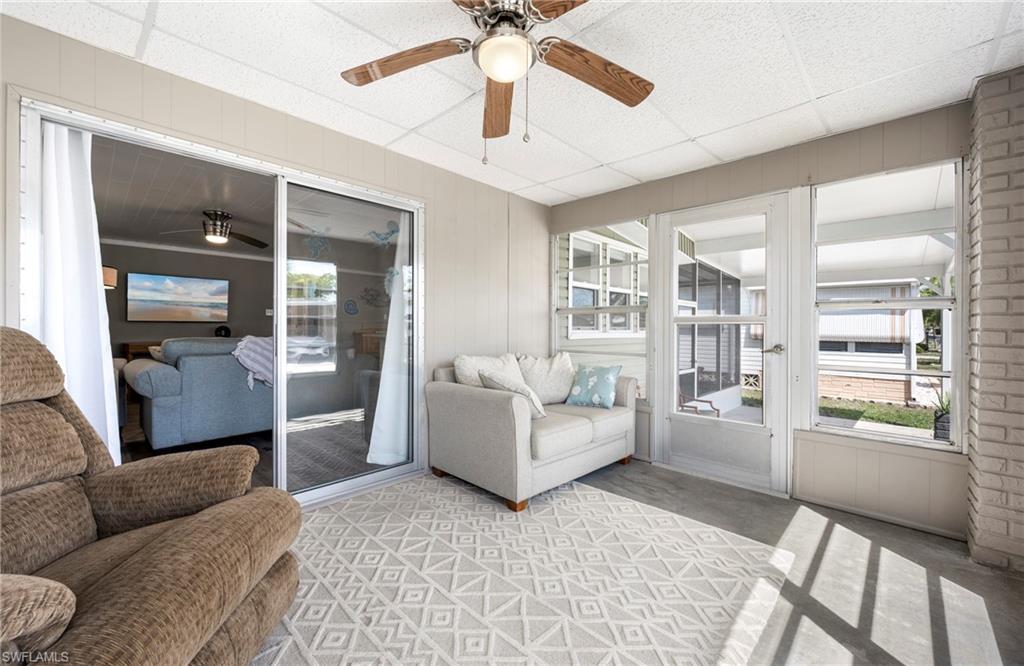 COACHLIGHT MANOR MOBILE HOME - Residential