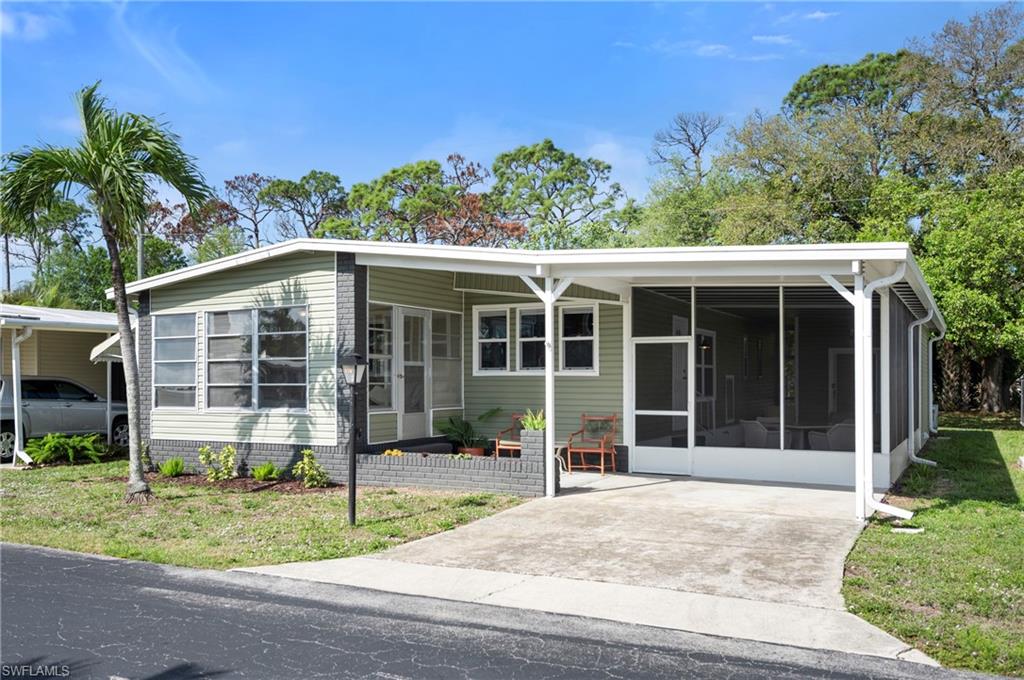 COACHLIGHT MANOR MOBILE HOME - Residential