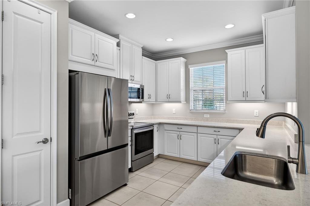 ESPLANADE AT HACIENDA LAKES - Residential