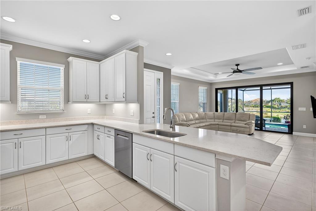 ESPLANADE AT HACIENDA LAKES - Residential