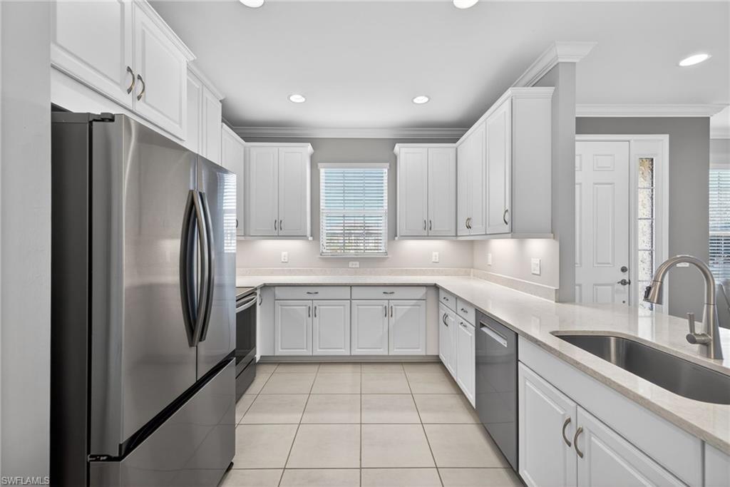 ESPLANADE AT HACIENDA LAKES - Residential