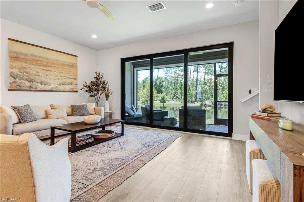 HAMILTON PLACE - Residential