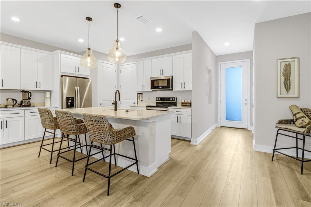 HAMILTON PLACE - Residential