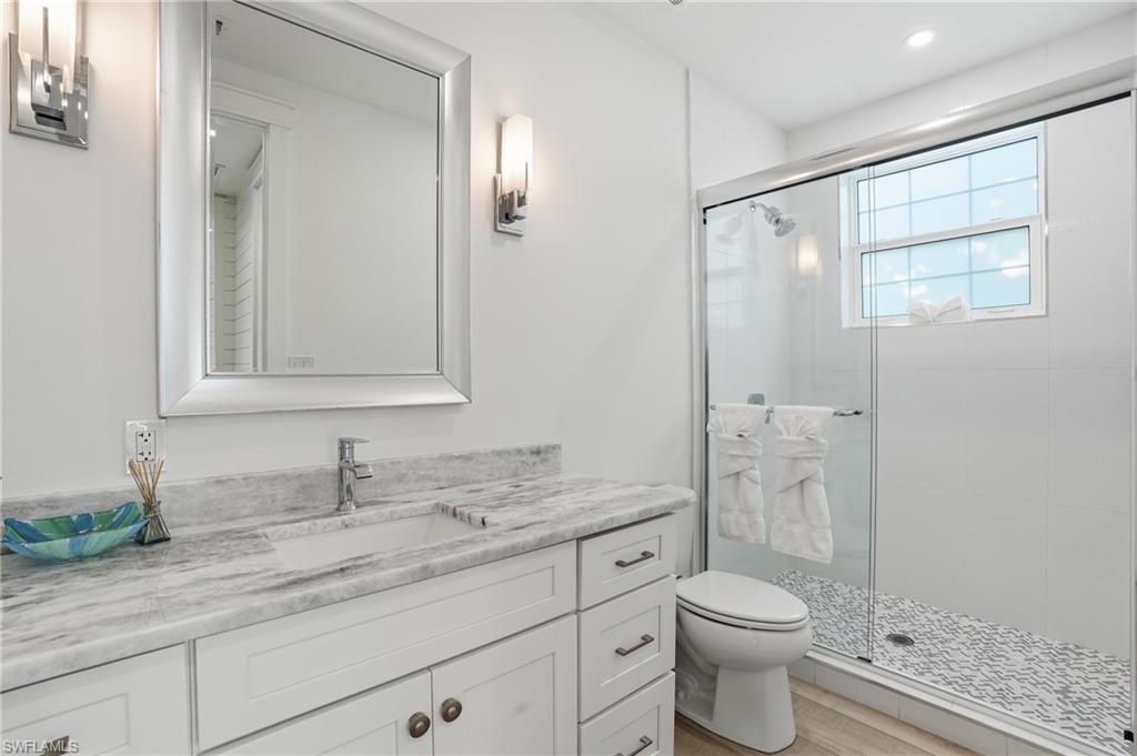 ISLAND SHORES - Residential