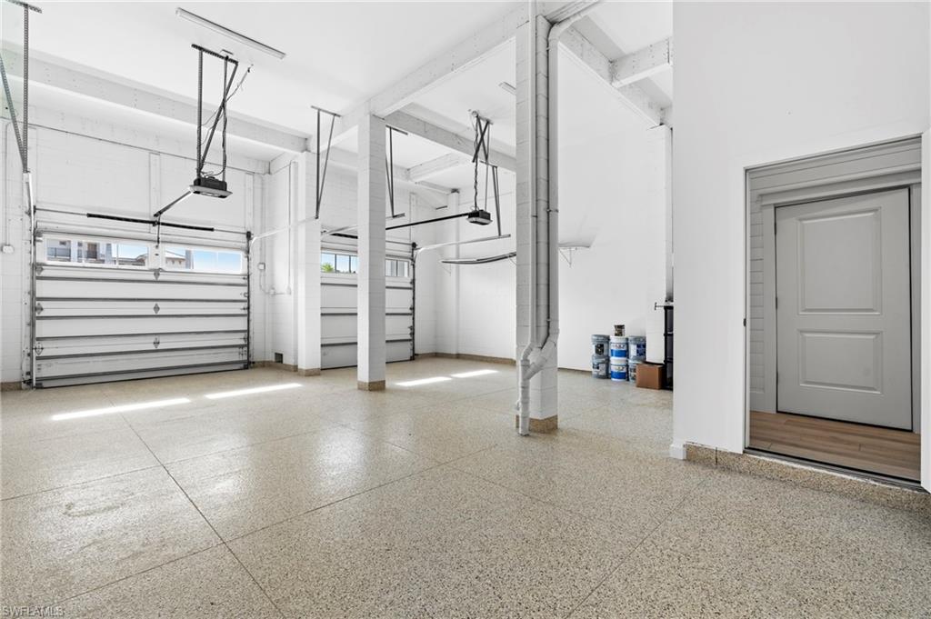 ISLAND SHORES - Residential