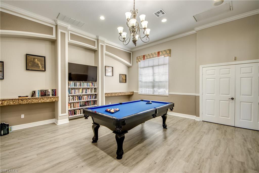 OLYMPIA POINTE - Residential