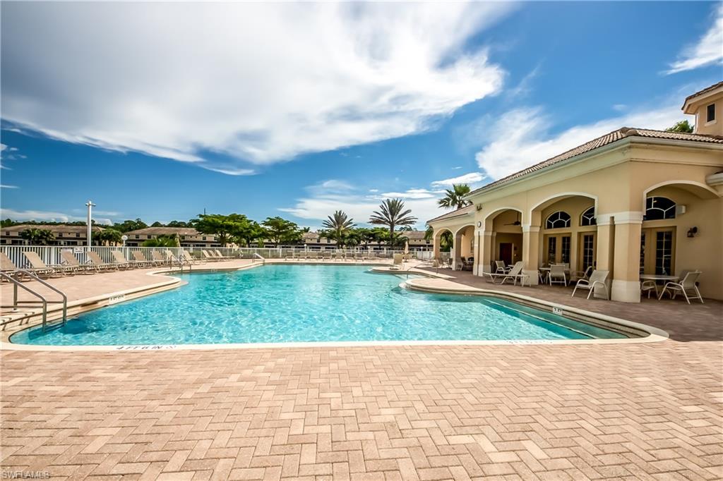 OLYMPIA POINTE - Residential