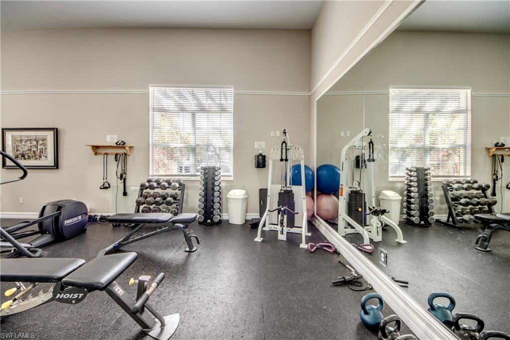 OLYMPIA POINTE - Residential