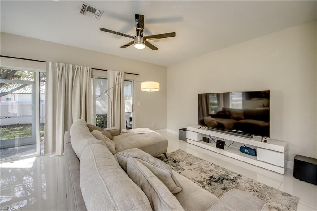 OLYMPIA POINTE - Residential