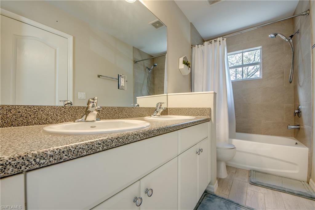 OLYMPIA POINTE - Residential