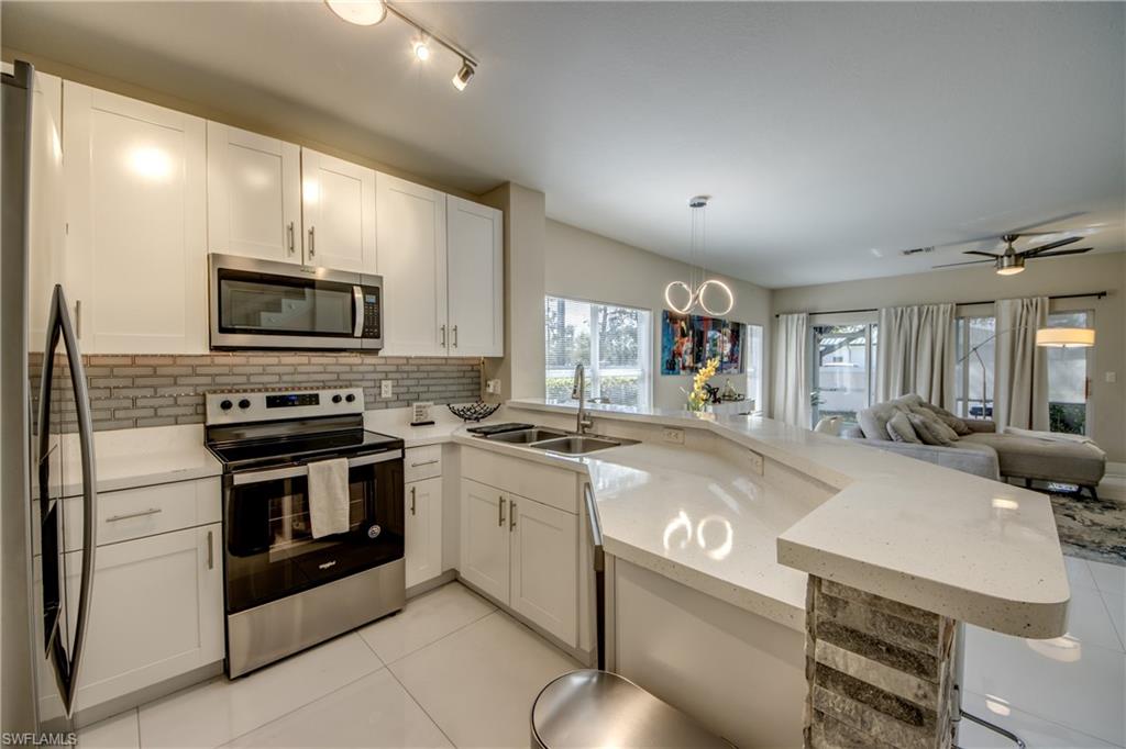 OLYMPIA POINTE - Residential