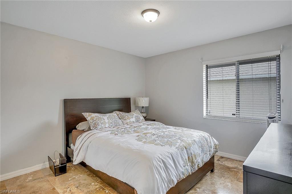 MARCO BEACH - Residential