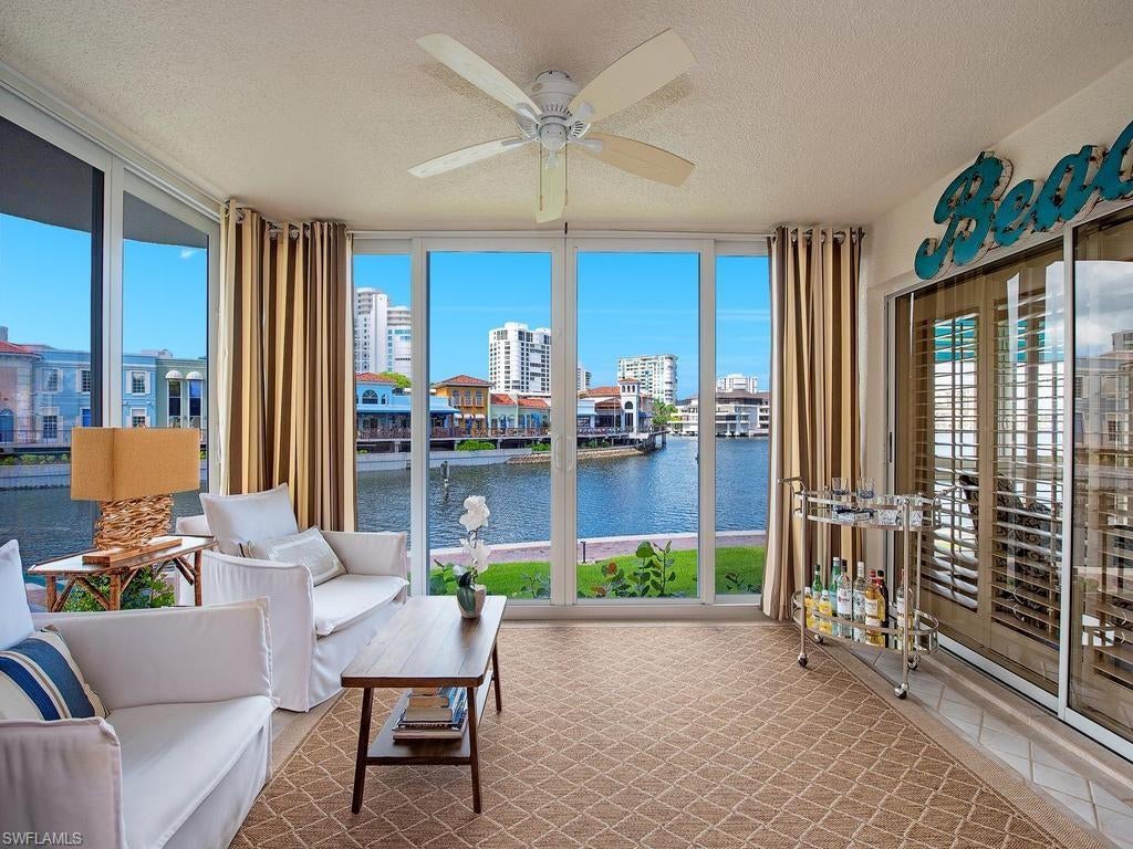 205 Park Shore DR 4-413