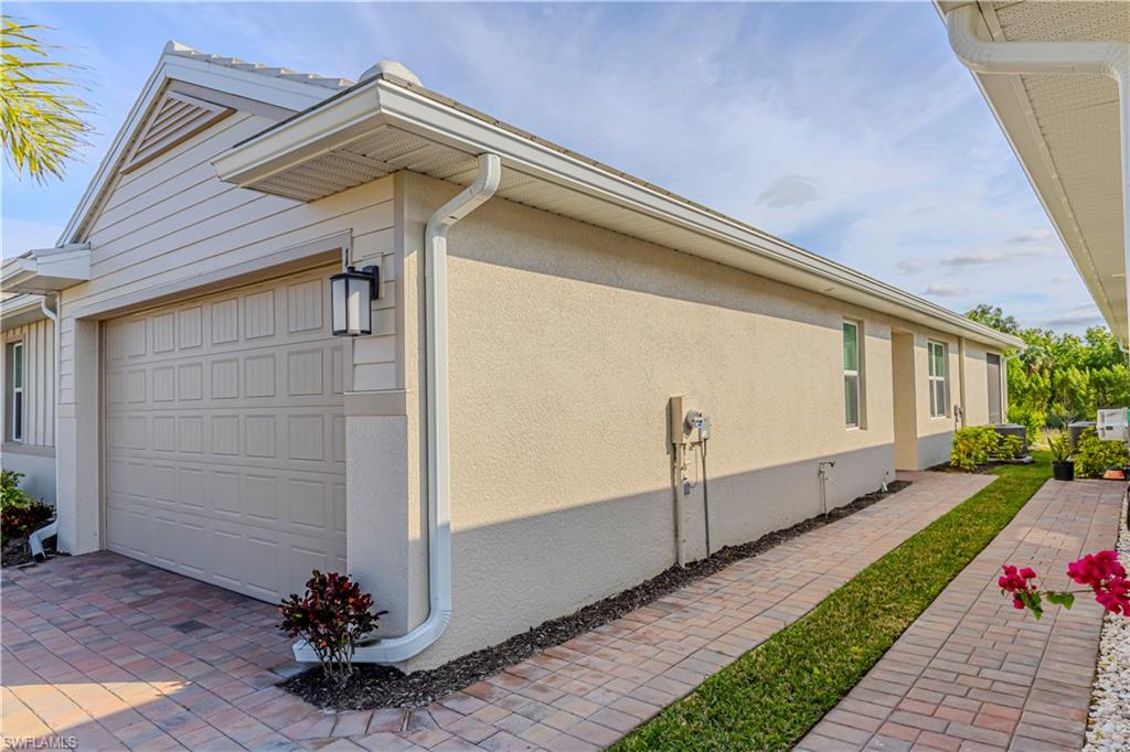 1050 ENBROOK LOOP