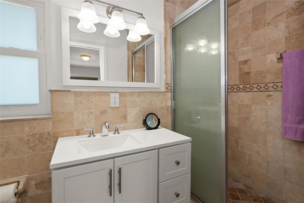 BARTENS PINEVIEW ESTATES - Residential