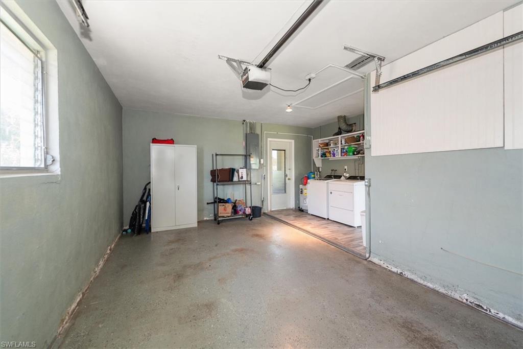 BARTENS PINEVIEW ESTATES - Residential