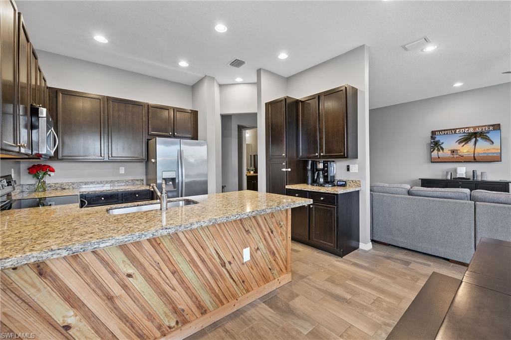 COQUINA AT MAPLE RIDGE - Residential