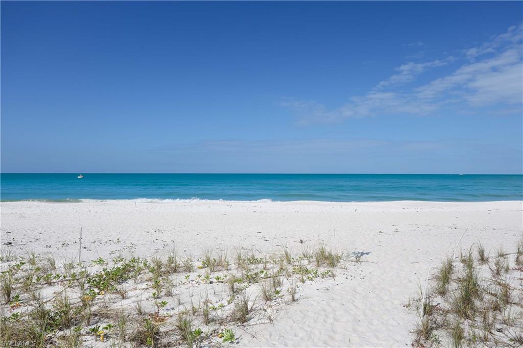 JAMAICA TOWERS - Residential