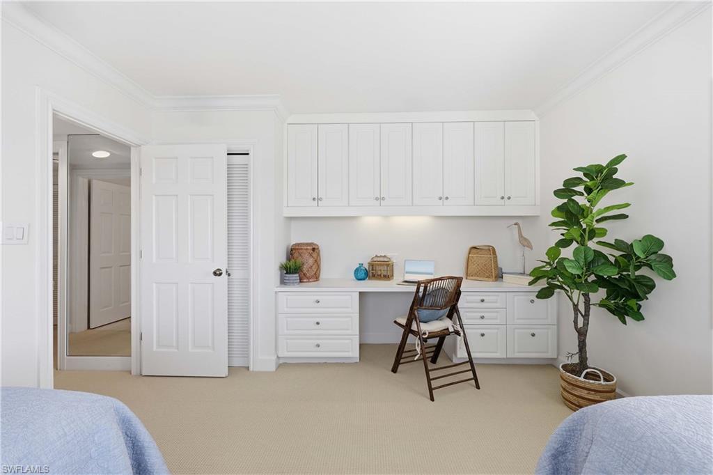 JAMAICA TOWERS - Residential