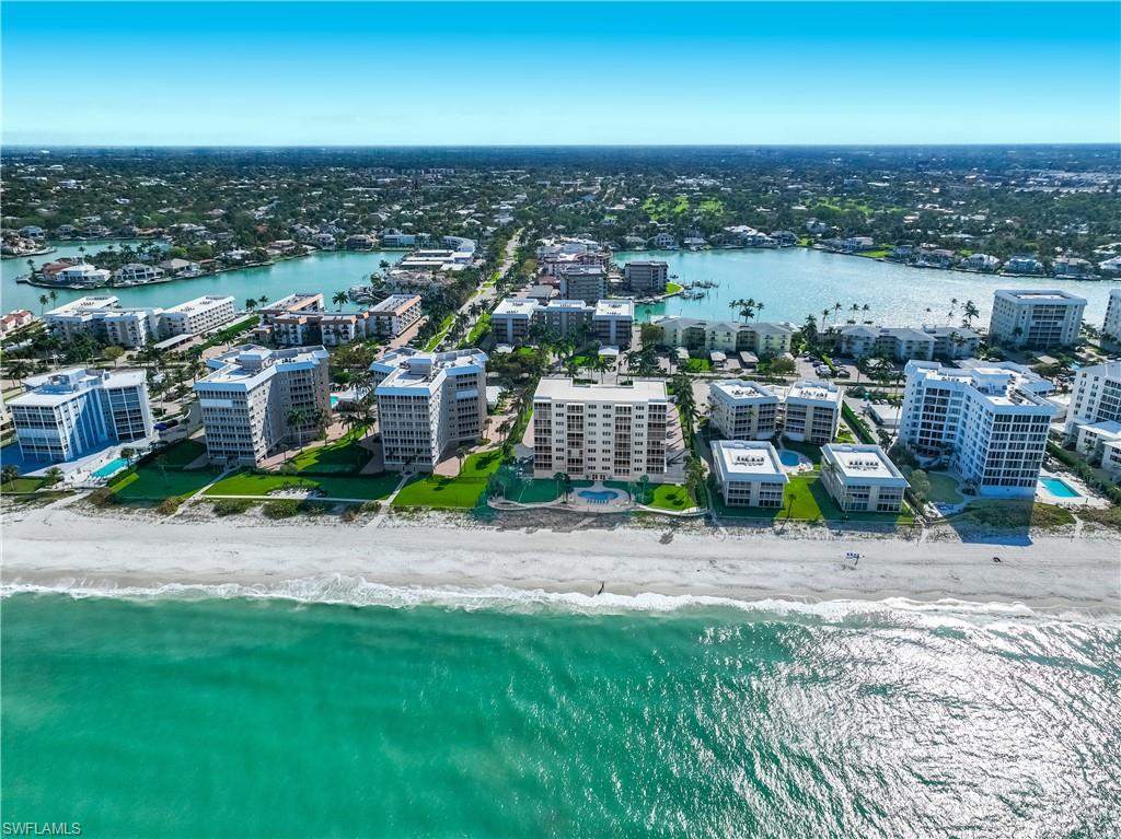 JAMAICA TOWERS - Residential