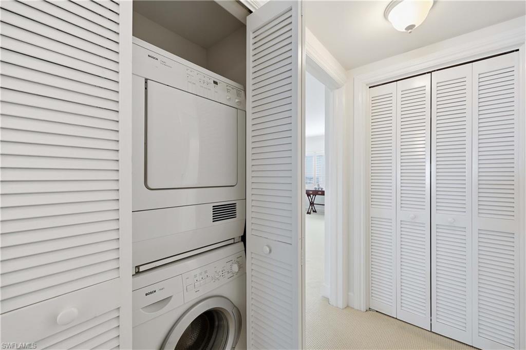 JAMAICA TOWERS - Residential