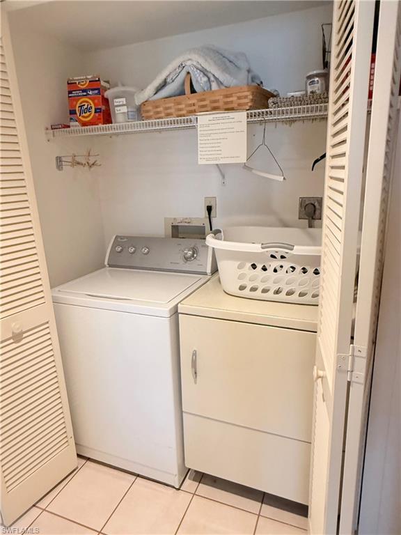 VANDERBILT SURF COLONY - Residential Lease