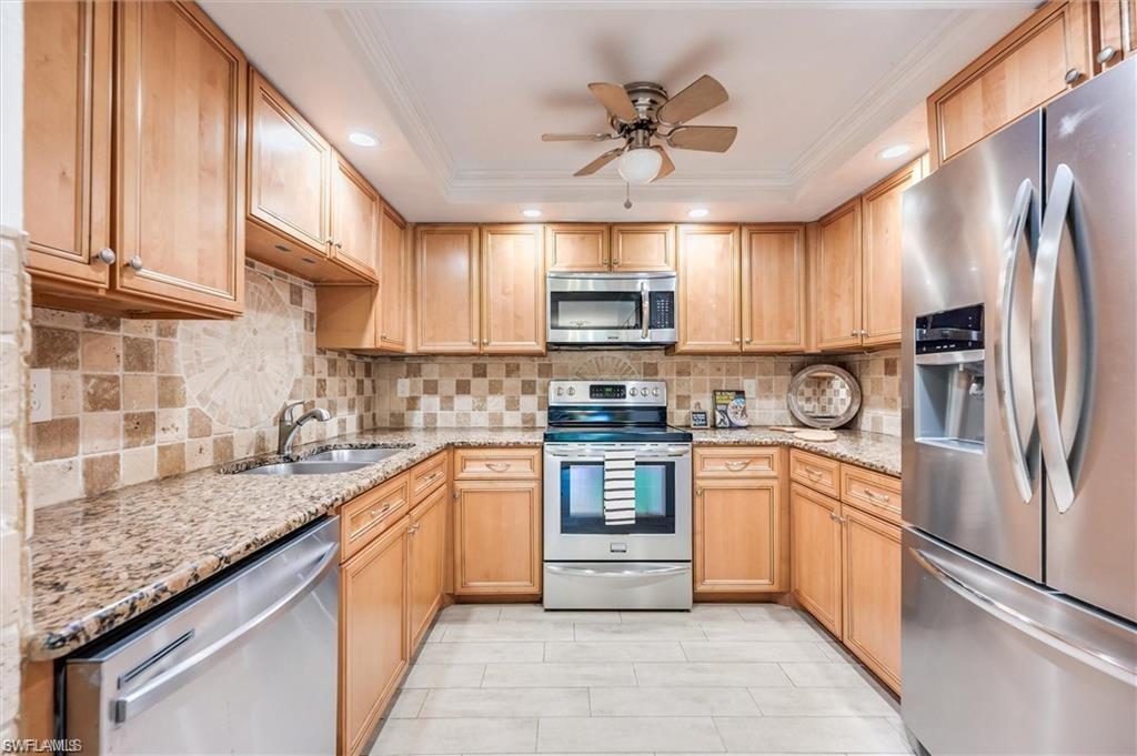 VILLAGE GREEN - Residential Lease