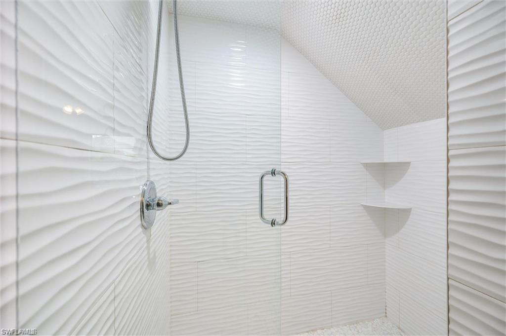 VILLAGE GREEN - Residential Lease