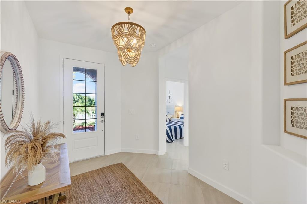 COUNTRY CLUB - Residential