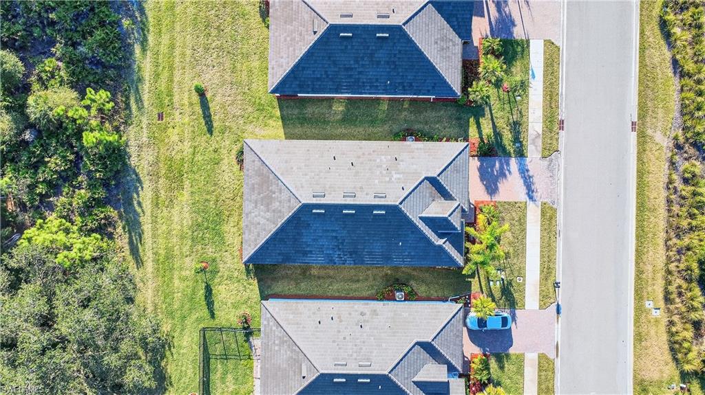 COUNTRY CLUB - Residential