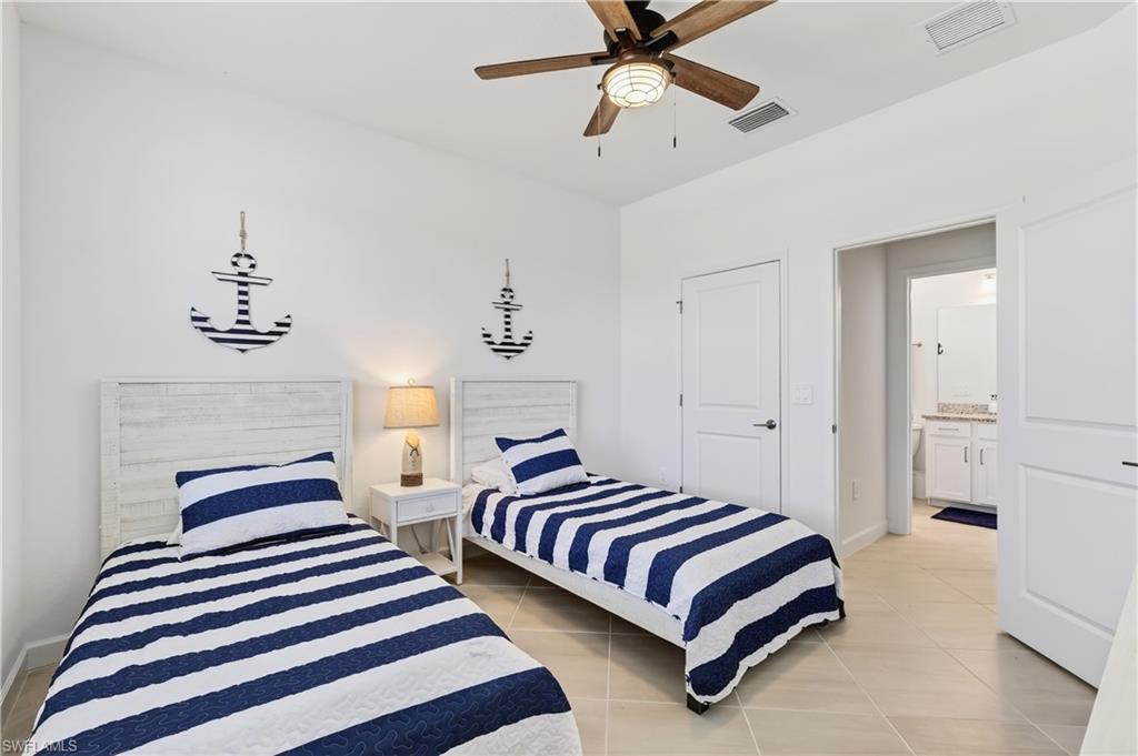 COUNTRY CLUB - Residential