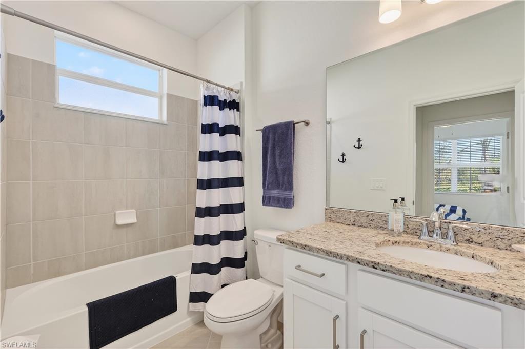 COUNTRY CLUB - Residential