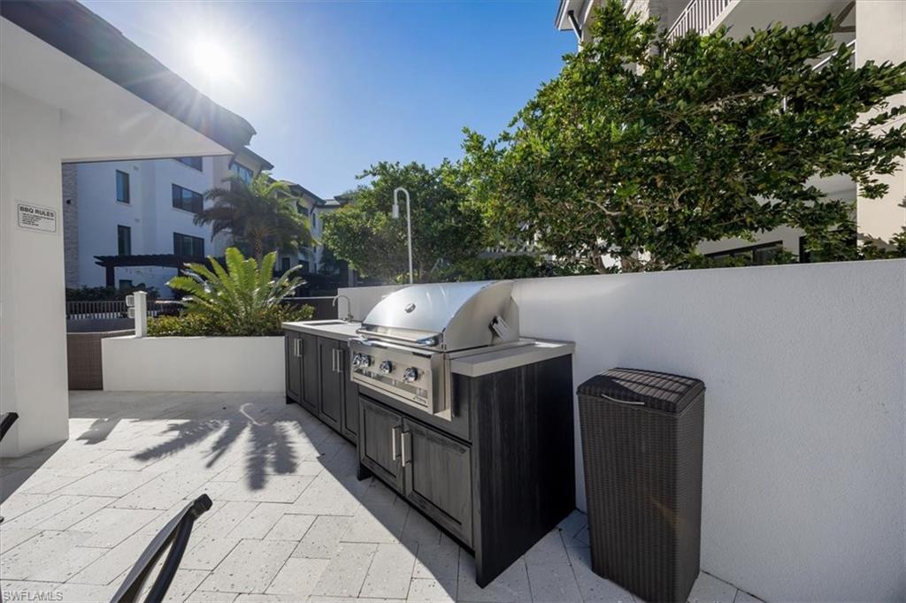 QUATTRO AT NAPLES SQUARE - Residential