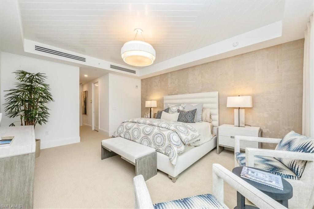 QUATTRO AT NAPLES SQUARE - Residential