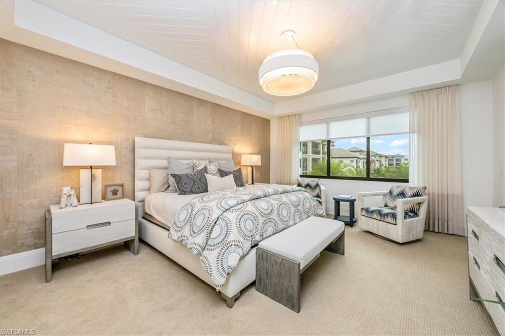 QUATTRO AT NAPLES SQUARE - Residential