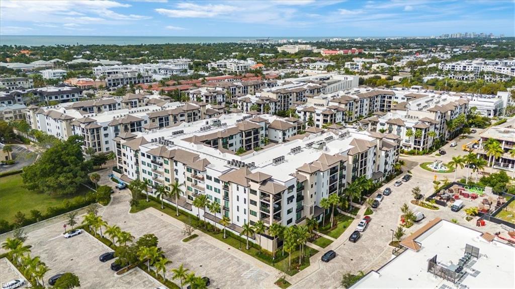 QUATTRO AT NAPLES SQUARE - Residential