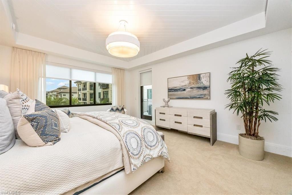 QUATTRO AT NAPLES SQUARE - Residential