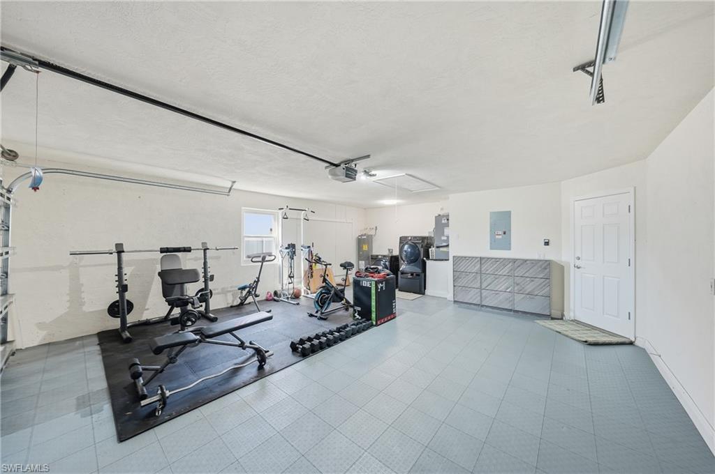 SAN CARLOS PARK - Residential