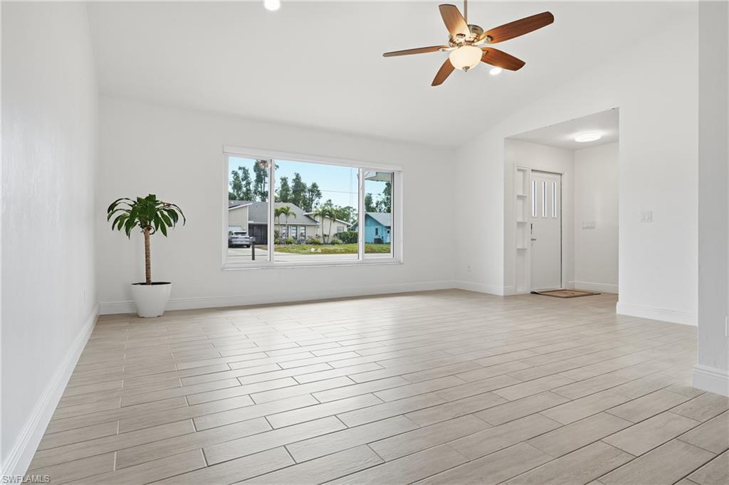 SAN CARLOS PARK - Residential