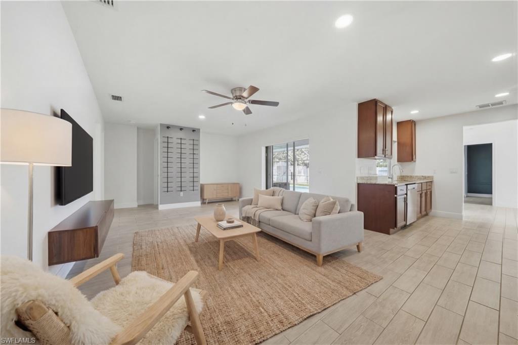 SAN CARLOS PARK - Residential