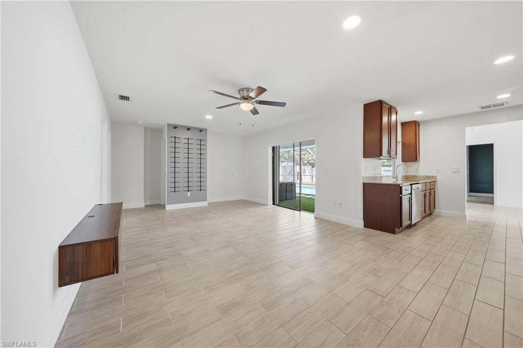 SAN CARLOS PARK - Residential