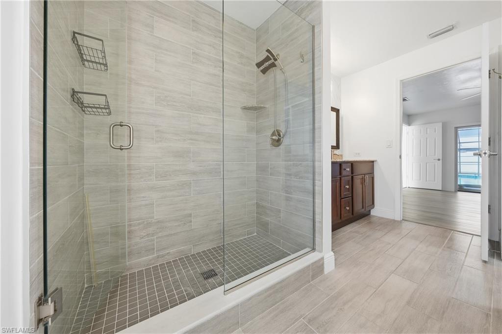 SAN CARLOS PARK - Residential