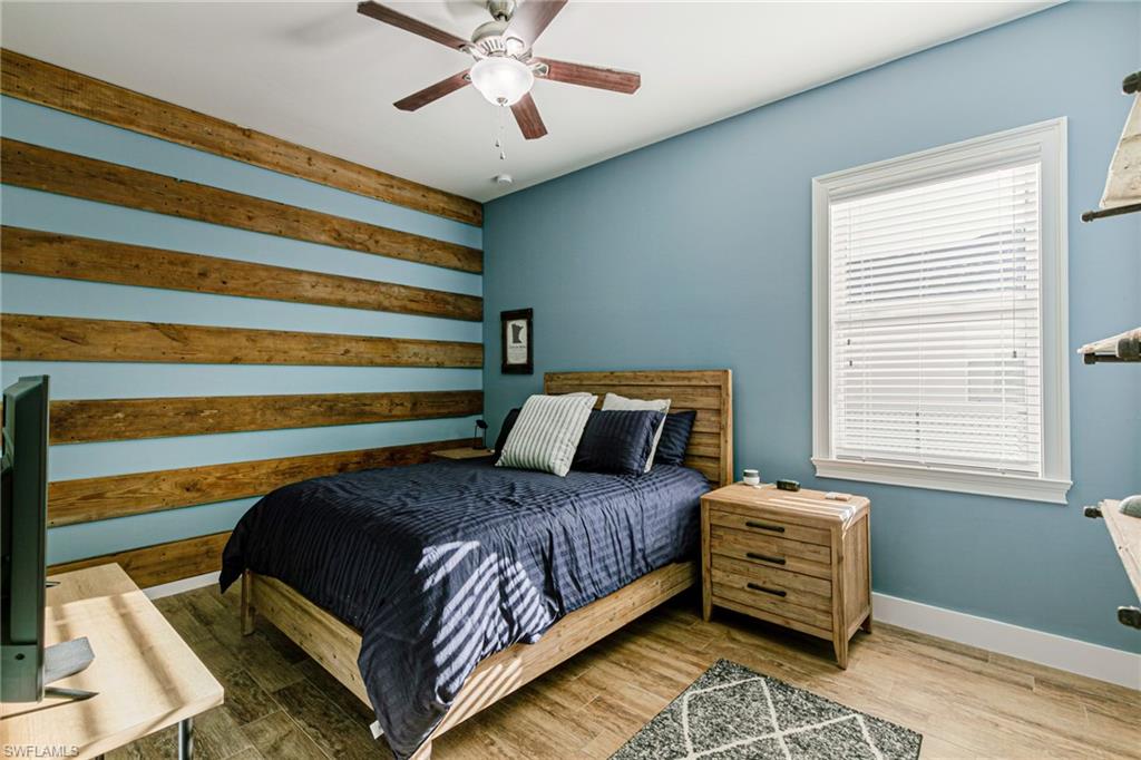 CATALINA ISLES - Residential