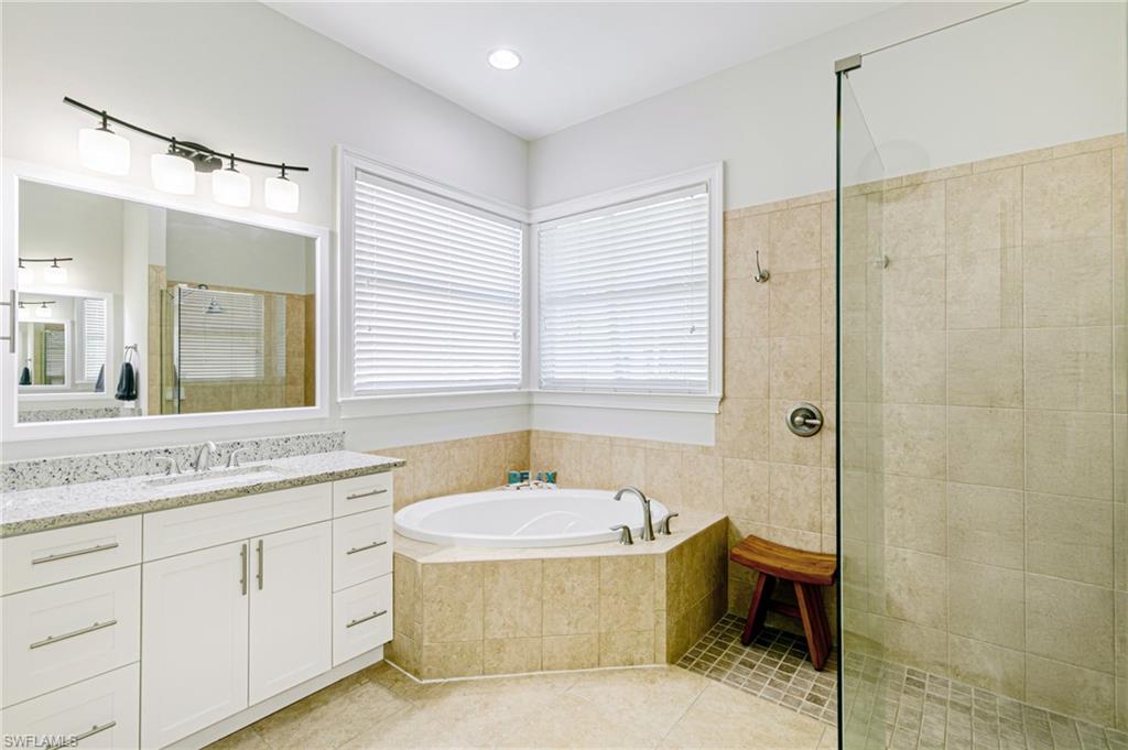 CATALINA ISLES - Residential