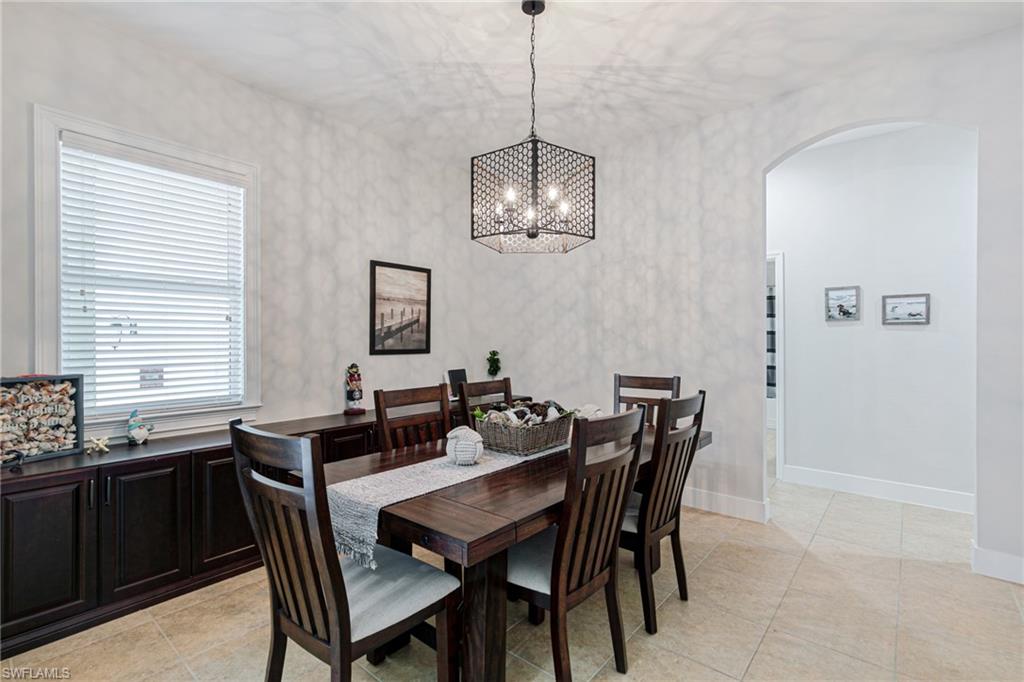 CATALINA ISLES - Residential