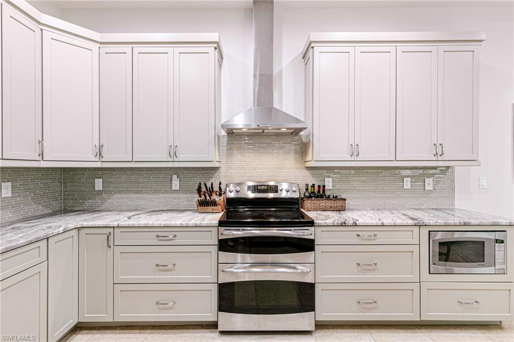 CATALINA ISLES - Residential