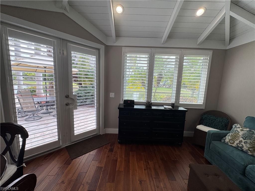 RIVERBEND MOTORCOACH RESORT - Land