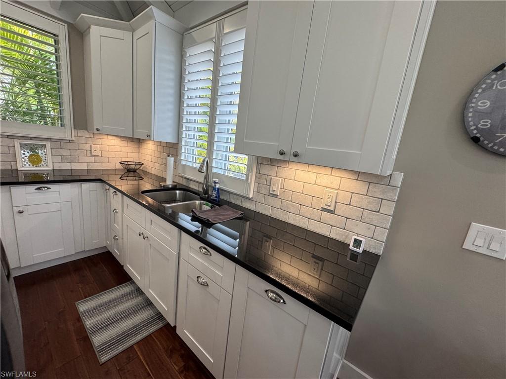 RIVERBEND MOTORCOACH RESORT - Land