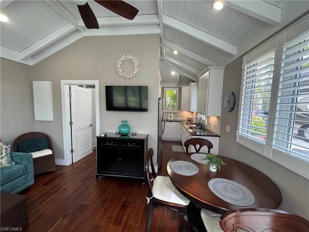 RIVERBEND MOTORCOACH RESORT - Land